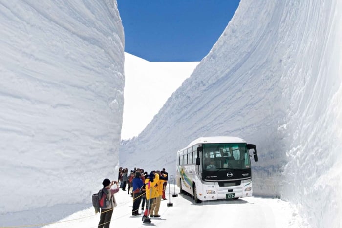Nagano: Världens kant Tateyama Kurobe Alpine Route Tour