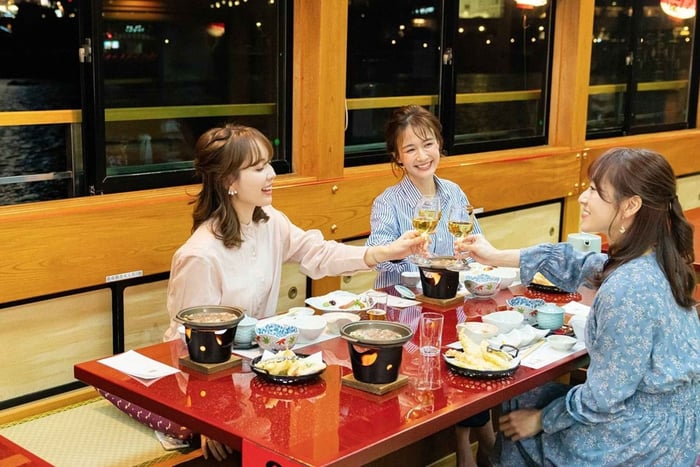 Sumida River: Japanese Traditional Yakatabune Dinner Cruise