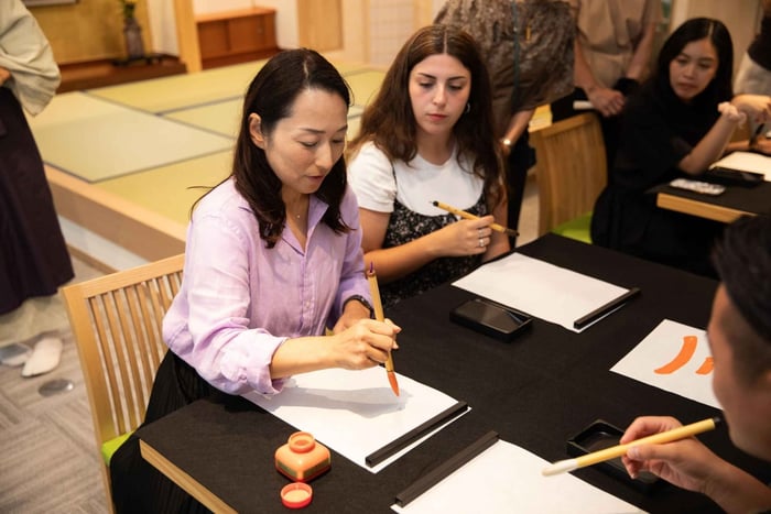 Tokyo: Asakusa Calligraphy Workshop with Instructor