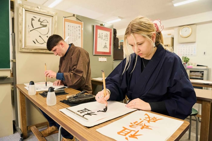 Tokyo: Calligraphy Workshop & Original T-Shirt Creation