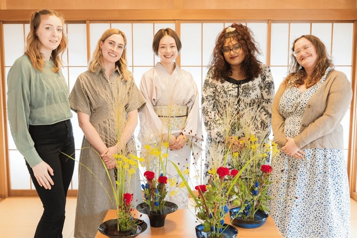Tokyo: Ikebana Wellness Art Experience – Japanese Culture