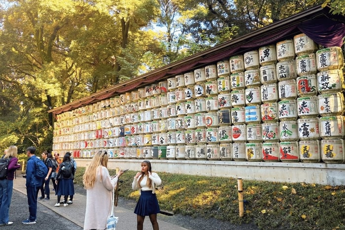 Tokyo: Meiji Jingu Shrine, Forest & Imperial Garden