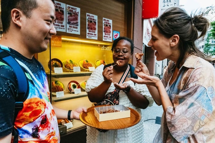 Tokyo: The Best of Izakaya in Shinjuku Food & Cultural Tour
