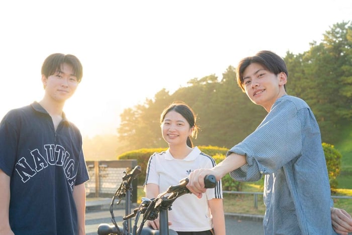 Tokyo: 2-hour Early Morning E-bike Tour of Shrines