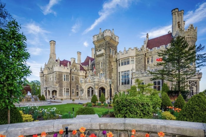 Casa Loma Entry Ticket