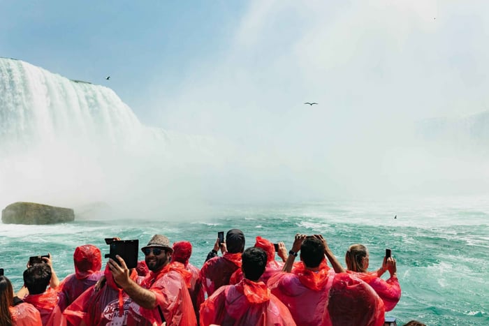 Fra Niagara Falls + vingård, krydstogt og frokost
