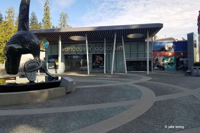 Vancouver Aquarium Entry & Digital Stanley Park Walk
