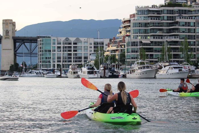 Vancouver: Smooth Classic Kayak Tour