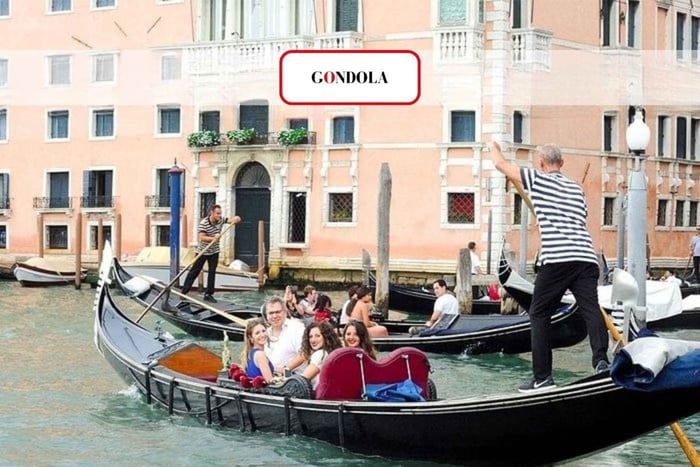 Veneza: Grande Canal em gôndola artesanal com comentário ao vivo™
