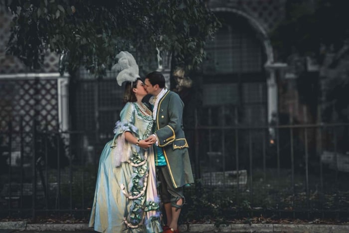 Esperienza di costumi storici a Venezia per coppie e amici
