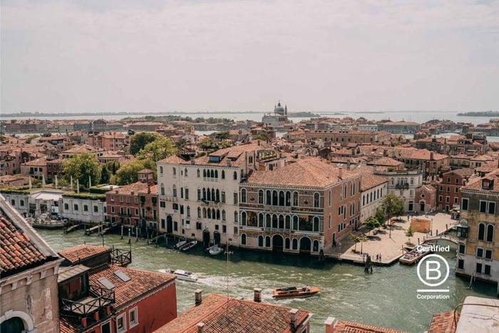 Omvisning til fots i Venezia med tilgang til takterrassen på Scala del Bovolo