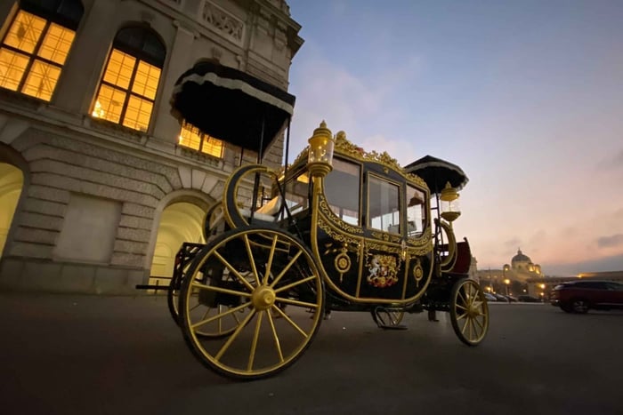 Viena: Passeio turístico em carruagem elétrica-imperial