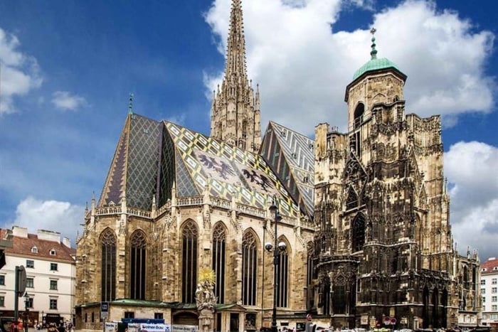 Vienna: Guided City Centre Walking Tour