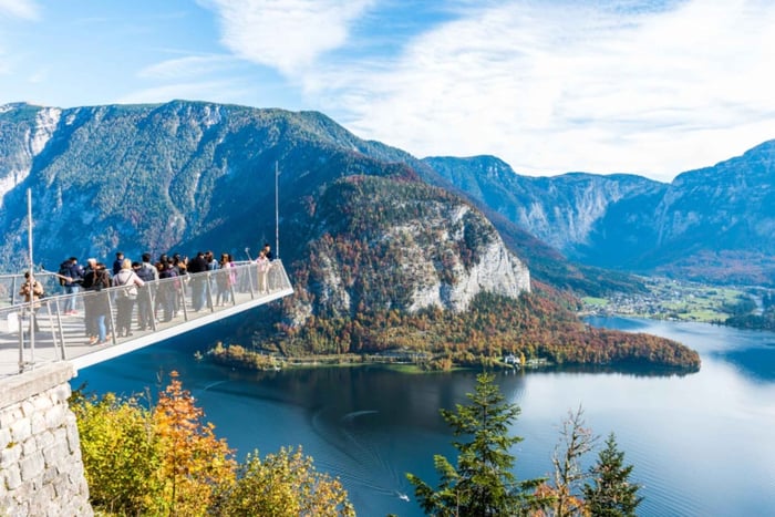 Vienna: Hallstatt Salzkammergut Day Tour with option skywalk