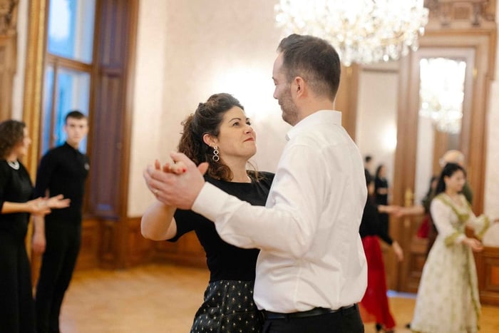 Vienna: Viennese Waltz Workshop for Couples
