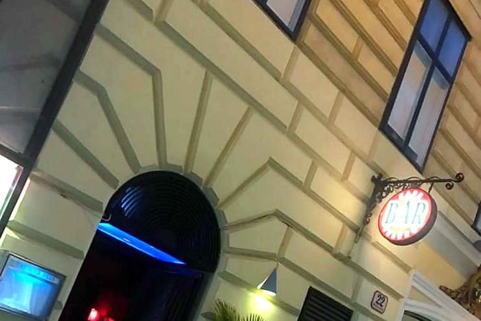 serata burlesque VIP con champagne