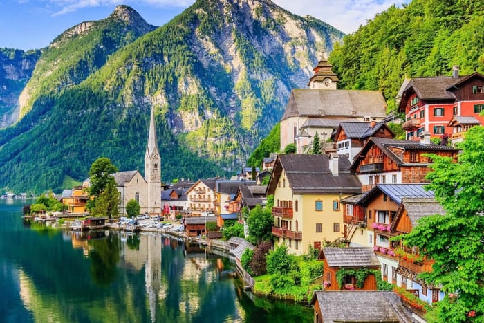 Depuis Vienne : Wachau, Melk, Hallstatt et Salzbourg avec sortie en bateau