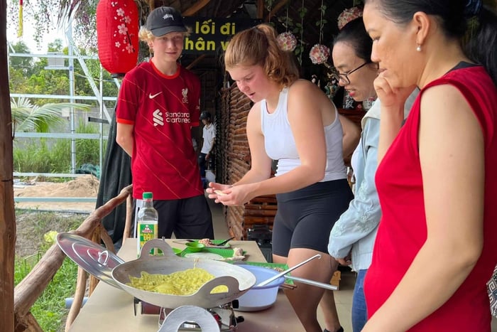 Biking and cooking class in the rural tour at Can Tho