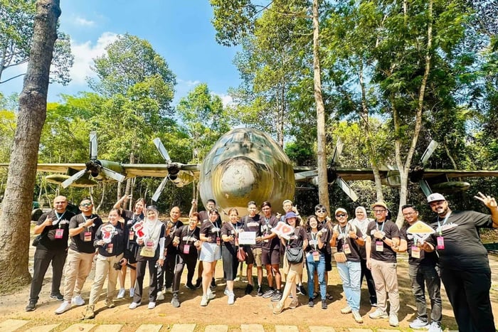 Cu Chi-Tunnel-Tour mit Wasserpuppen-Show & Dinner-Bootsfahrt