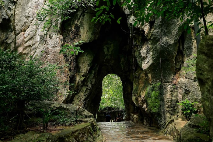 Da Nang/Hoi An: Den Gyldne Bro, Ba Na Hills og Marmorbjergene