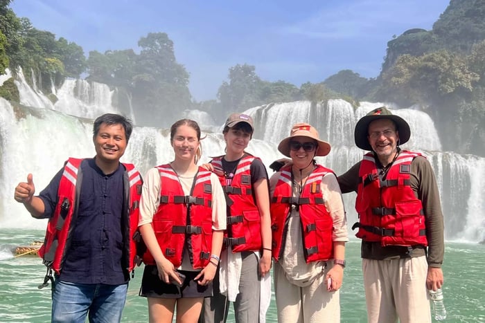 From Hanoi: Ban Gioc Waterfall - Local Villages 2nights/1day