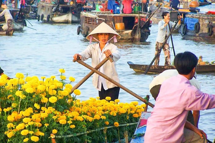 From HCM: Mekong Delta & Cai Rang Floating Market 2-Day Tour
