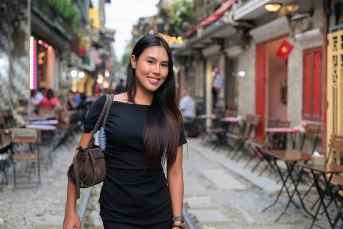 Hanoi: Private Fotosession in der Train Street und in versteckten Gassen
