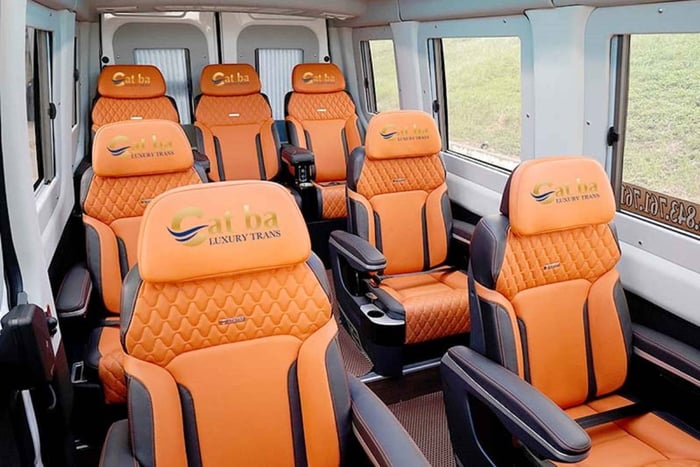 Hanoi: Transfer to/from Cat Ba by Limousine or Shuttle Bus