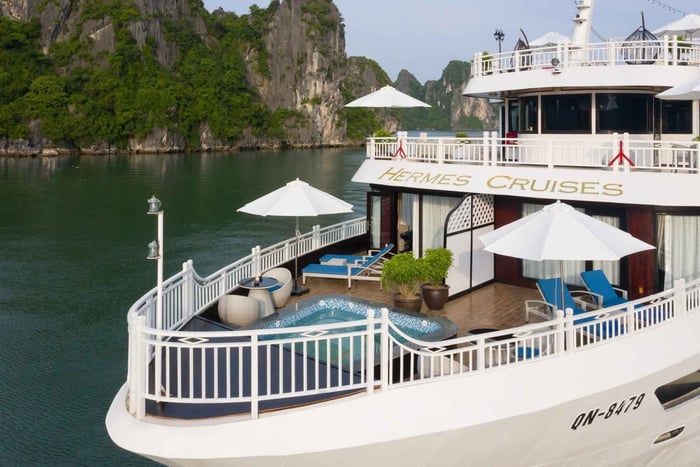 Hermes-risteily Halonginlahdella ja premium-tason fine dining -illallinen