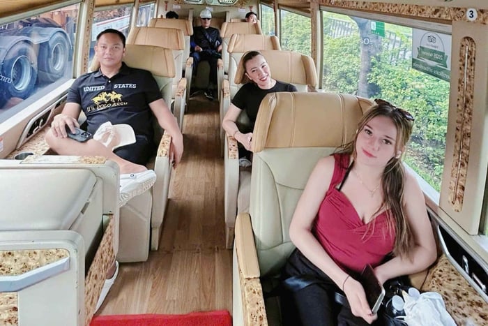 Ho Chi Minh City: Cu Chi Tunnels and Gun Shooting Experience