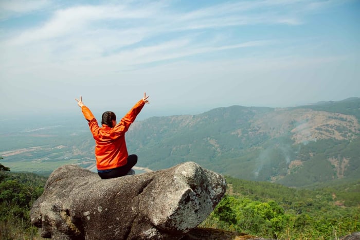 Ho Chi Minh: Caminhada de 2 dias no Pico Gia Lai Chu Nam com acampamento