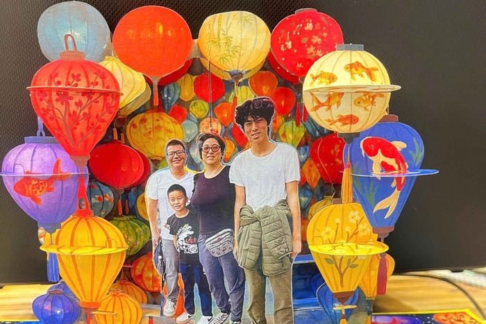 Hội An: taller de tarjetas pop-up 3D con aperitivos y bebidas