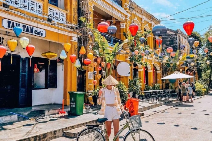 Vieille ville de Hoi An : visite à pied avec un guide de la région