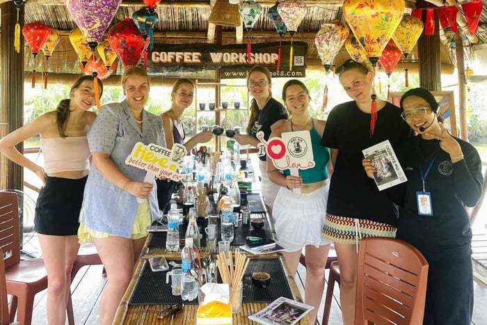 Hoi An: Traditional Vietnamese Coffee Making Class