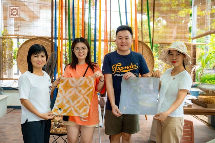 Expérience immersive à Hoa Lu : fabrication de soie, teinture naturelle et broderie