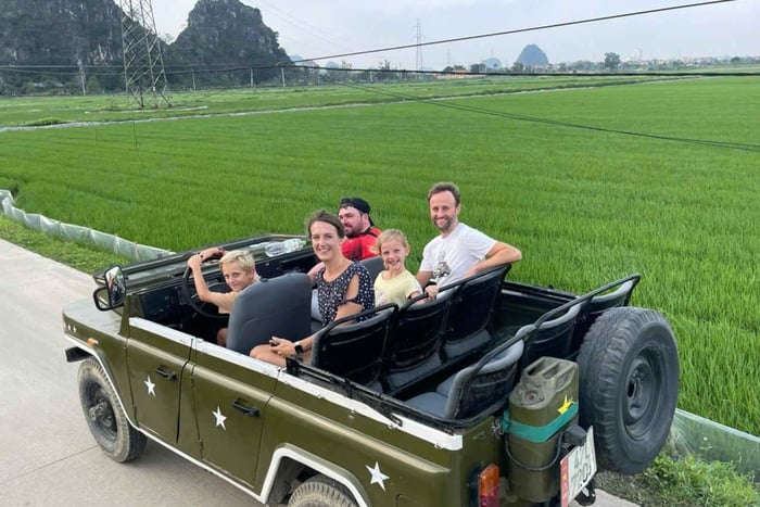 Ninh Binh en Jeep : sortie en bateau à Trang An, Bich Dong, grotte de Mua