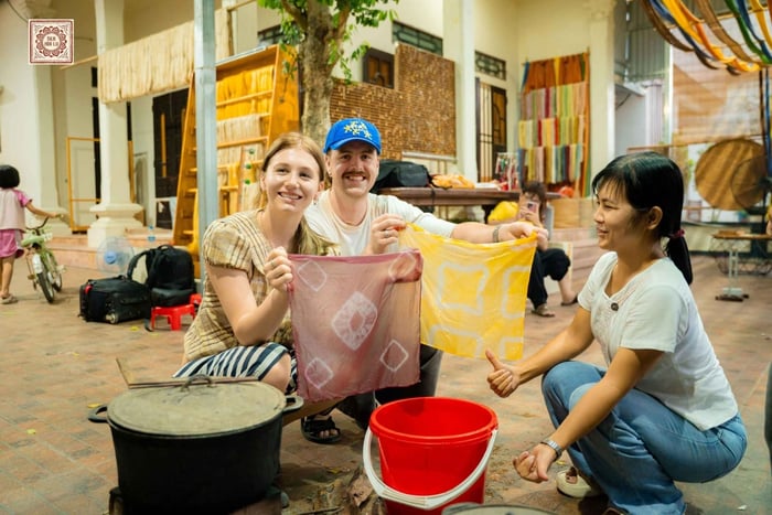 Ninh Binh: ambachtelijke zijdeworkshops naar keuze in Hoa Lu