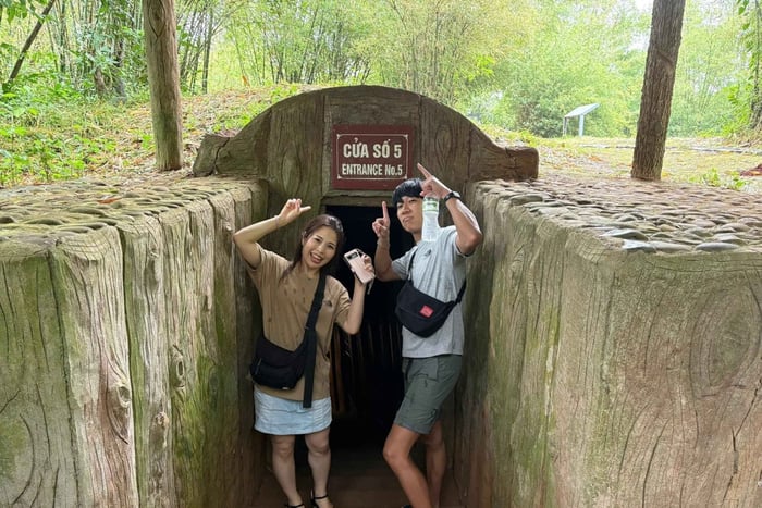 Phong Nha: Private Transfer to Hue via Vinh Moc Tunnels