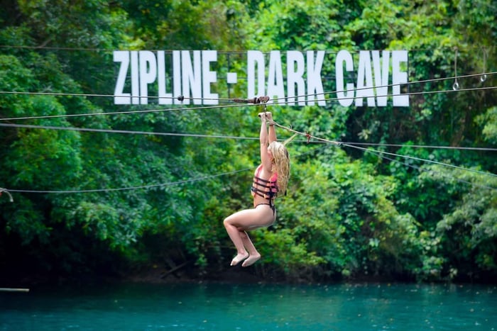 Phong Nha : Exploration en zipline de la grotte sombre et de la grotte du paradis