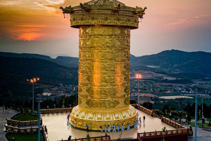 From Nha Trang: Visit Samten Hills Dalat 1 day