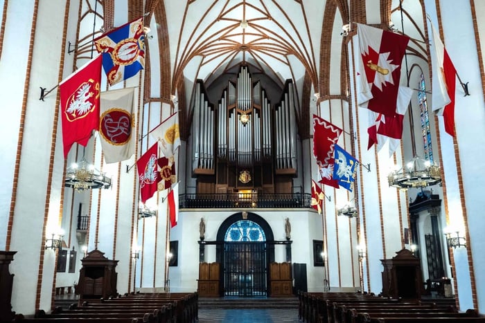 Cathedral Organ Concerts and tour of the crypts