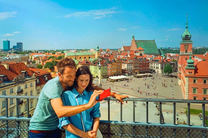 Warsaw City Full-Day Private Panoramic Car & Walking Tour