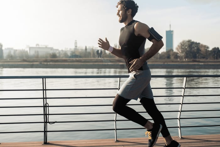 Warsaw: Guided Morning Run with Coffee