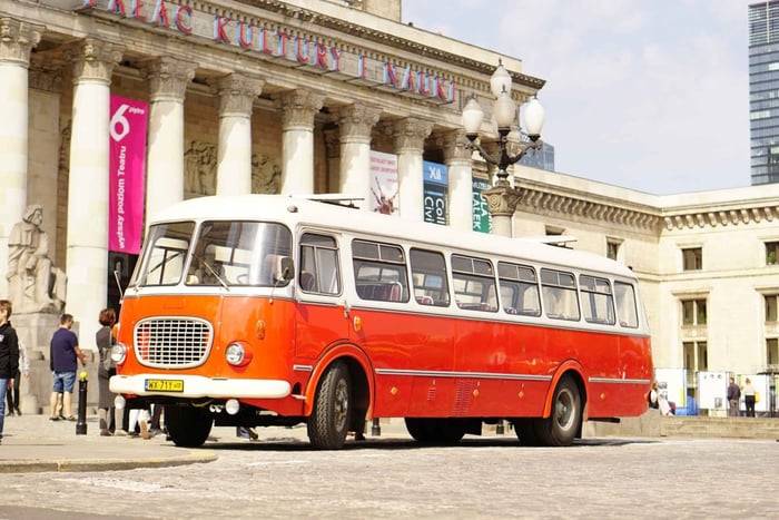 Varsovia: Lo más destacado Tour en autobús retro guiado