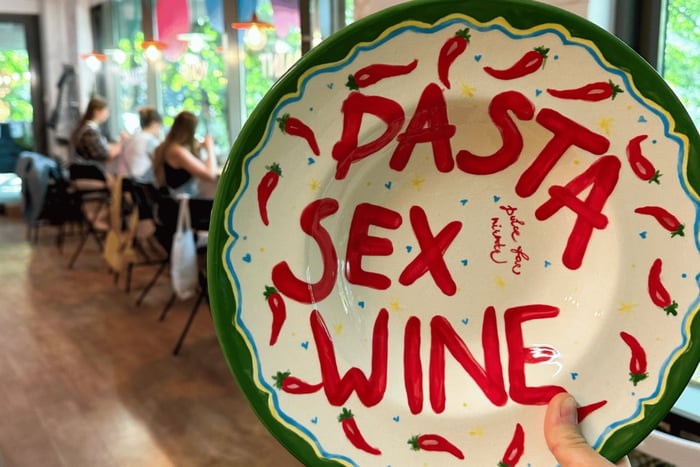 Warsaw: Paint Your Own Amazing Ceramics