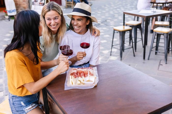 Foodtour durch die Stadt mit über 6 Verkostungen & Craftbier