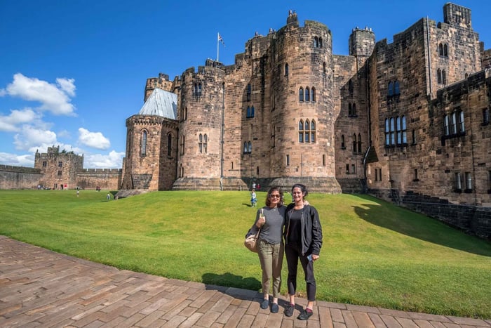 Alnwick Castle and Scottish Borders Tour from Edinburgh