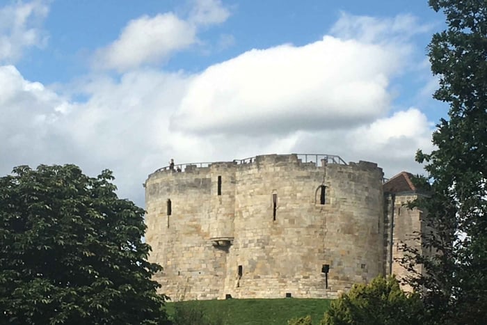 York: Crime & Punishment Walking Tour for School Groups
