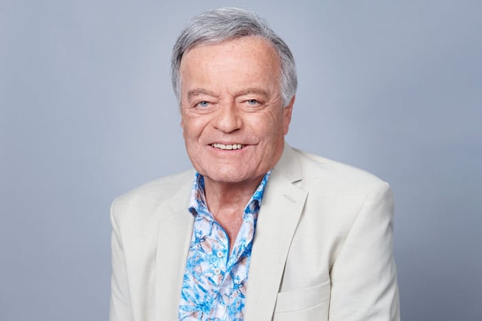 Sounds Of The 60s Live - Gehost door Tony Blackburn MBE