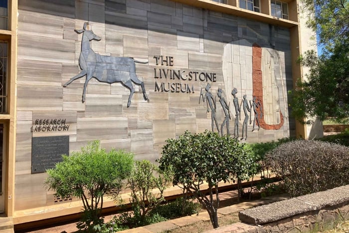 Livingstone: Opastettu kierros Livingstone & Railway -museossa ja nouto